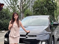 -小鹏汽车体验中心(苏州龙湖狮山天街店)