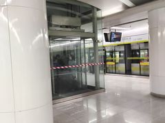 -靖江路(地铁站)