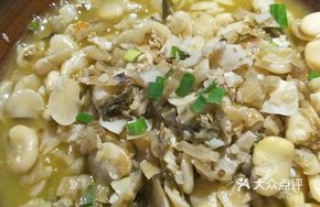 Salted Vegetable and Broad Bean Rice