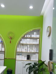 -苗医生专业祛痘·皮肤管理