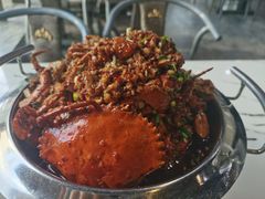 -凤凰路何眼镜香辣蟹(花果园店)