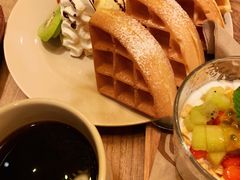 水果冰淇淋松饼-MAAN COFFEE漫咖啡