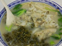 -明呈黄鱼面馆(斜土路店)