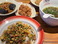 -湘人龙记老长沙米粉(鸟巢店)