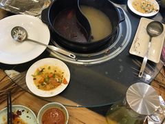 -明何记涮牛肚(品牌首店隋唐植物园南门古城路店)