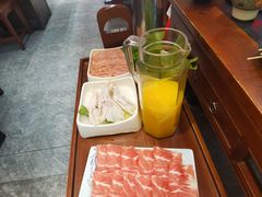 -沸炉重庆老火锅(军事博物馆店)