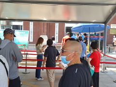 -房地产交易中心-停车场