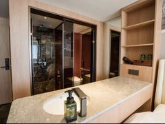 -爱舍海岸酒店(香港中路五四广场店)