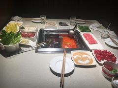 -海底捞火锅鲜切牛肉主题店(长寿路店)