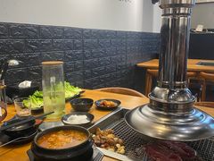 -肉甲韩国木炭烤肉(新壹街1店)