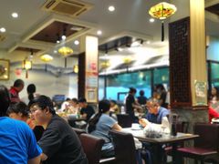 大堂-华盛园卷子王农家菜水库鱼