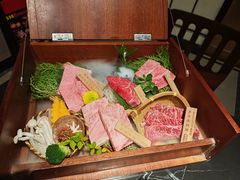 -山川小町·极番烧肉(新地假日广场店)