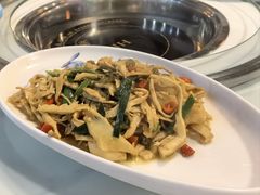-茅台镇网红溶洞餐厅·茅帮菜馆