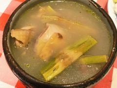 甜橡草浸鸡-龙桥私厨·姜花菊花过桥鱼·顺德菜(容桂店)