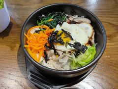 传统石锅拌饭-·缸桶屋·韩式牛肋条自助烤肉(西湖D11店)