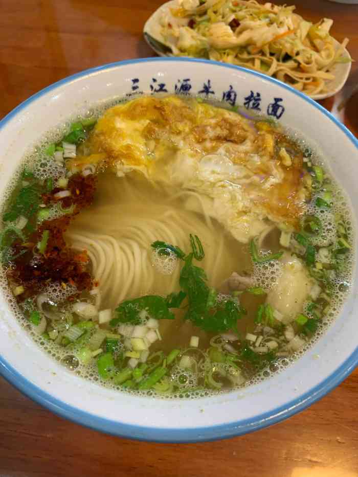 三江源牛肉拉面-"其实都无所谓,只要是可以填饱肚子的食物都.