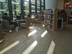 -广州市白云区图书馆