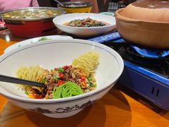 -有红鸡毛店·川菜(建设路店)