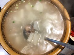 -富正毅三下锅·湘西韵味(天门山索道店)