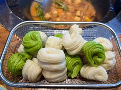 -山河屯铁锅炖·非遗东北菜(南山店)