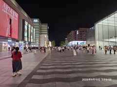 -杭州湖滨银泰in77