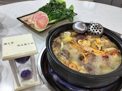 -菌之家·专业纯野生菌火锅·特色炒菌