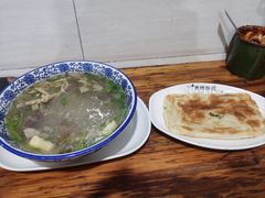 -叶新小吃店(来凤小区总店)