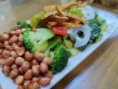 素拼凉菜-天发芽·何记葫芦头泡馍·老字号(小南门店)