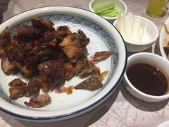 脆皮肘子-新侨小馆(东直门北小街店)