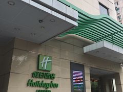 -上海虹桥君丽假日酒店(娄山关路地铁站店)