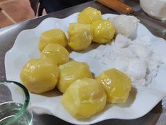 -粘豆包柴火铁锅炖
