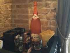 -Casa Nova