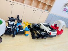 -金点蒙氏国际教育(悠然校区)