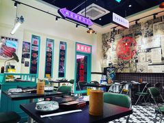 大堂-何妹湿辣牛肉·粤式烧烤砂煲(桂雅路店)