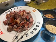 -乔家小院•非遗驴肉•本地小海鲜(滨河路店)