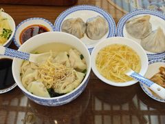 -笑来喜馄饨小笼工坊店(湖滨街店)