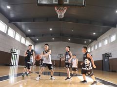 -梦想之巅·青少年篮球·羽毛球·培训中心(西站店)