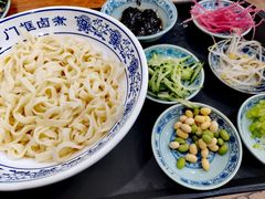 老北京炸酱面-门框胡同百年卤煮(新街口店)