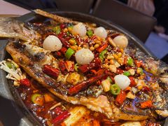 -鸣记脆皮烤鱼·海鲜烤鱼(三八广场店)