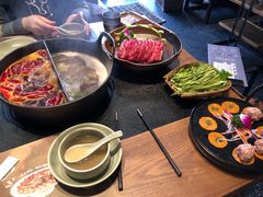 草本鸳鸯锅-盡膳口福跷脚牛肉火锅(晶耀前滩店)