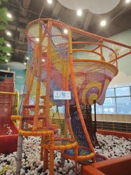 -meland亲子乐园·派对·研学(淄博万象汇店)