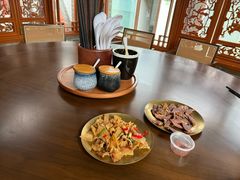 -香麒园·过桥米线·南湖雅宴