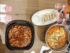 -阿香米线(大唐西市大润发店)