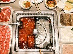 -海底捞火锅(新松江路生日主题店)
