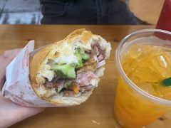 -Bánh Mì Huynh Hoa