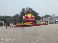 -上海市龙华烈士陵园