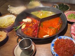 -巴卤社老火锅(财富店)