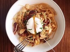 -ROAST coffee & eatery