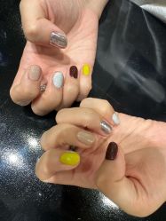 -进巍美甲美睫