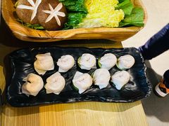 顺德鱼皮饺-顺德公广东猪肚鸡·煲仔饭(白石洲店)